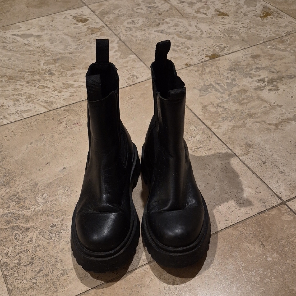 Thursday Legend Black Leather Boots - Picture 3 of 10